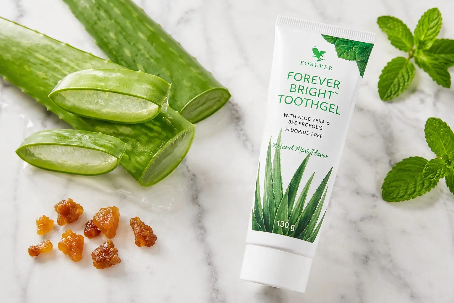 Forever Bright Toothgel 3× in einer authentischen Alltagsszene