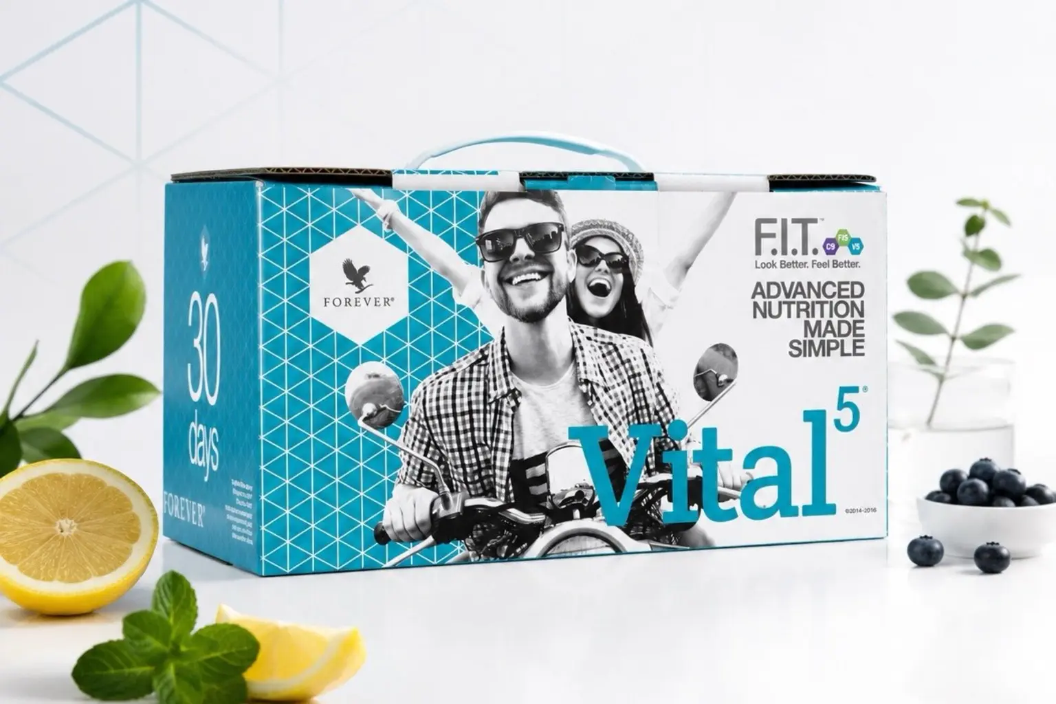 Vital5 mit Forever Freedom in einer Produkt- und Alltagsszene
